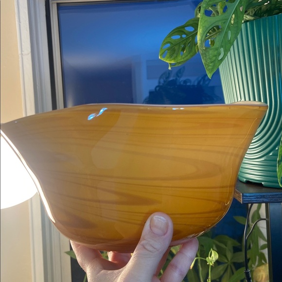 Beautiful Art Glass HandBlown Scalloped Edge Swirl Centerpiece Bowl Vase Tan - Picture 8 of 8